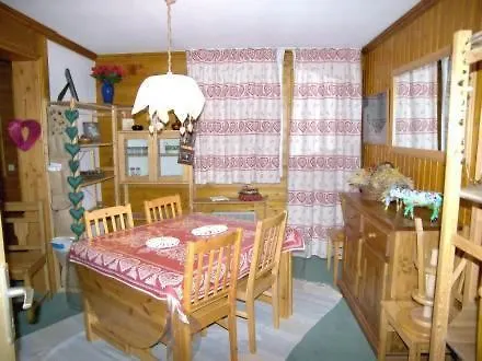 La Divaria - Le Lac-3 By Interhome